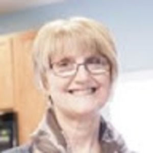 Meet your Posher, Debbie